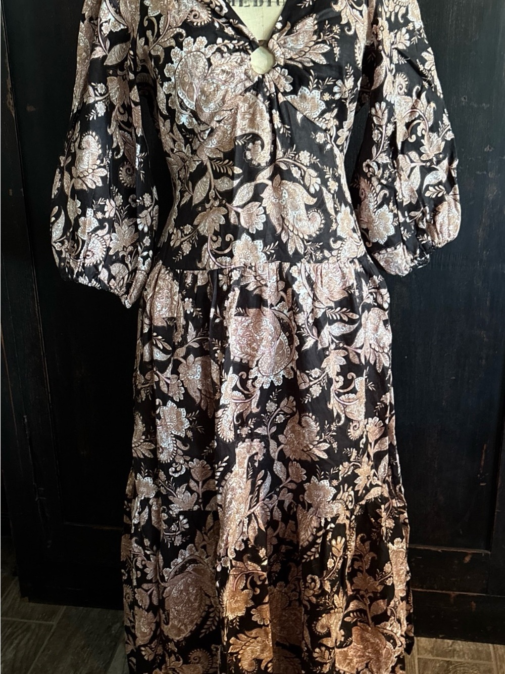Anthropologie KIVARI V-Neck Puff-SLEEVE Dress 10 Linen Paisley Feminine Desert